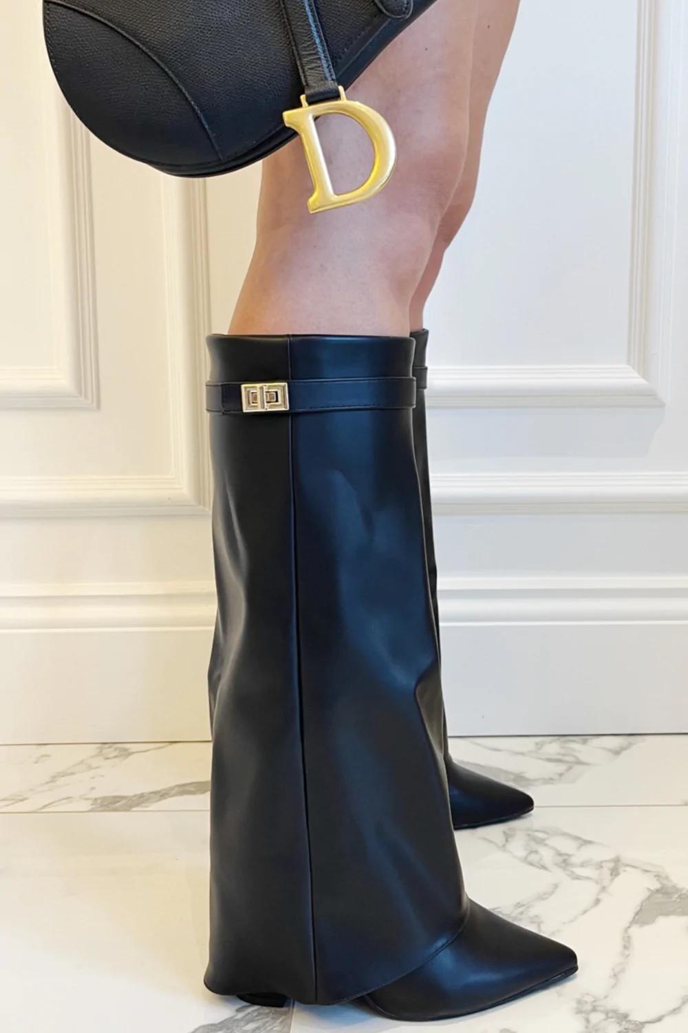 FOOTWEAR