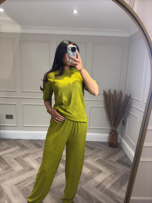 Green T-shirt Lounge Set