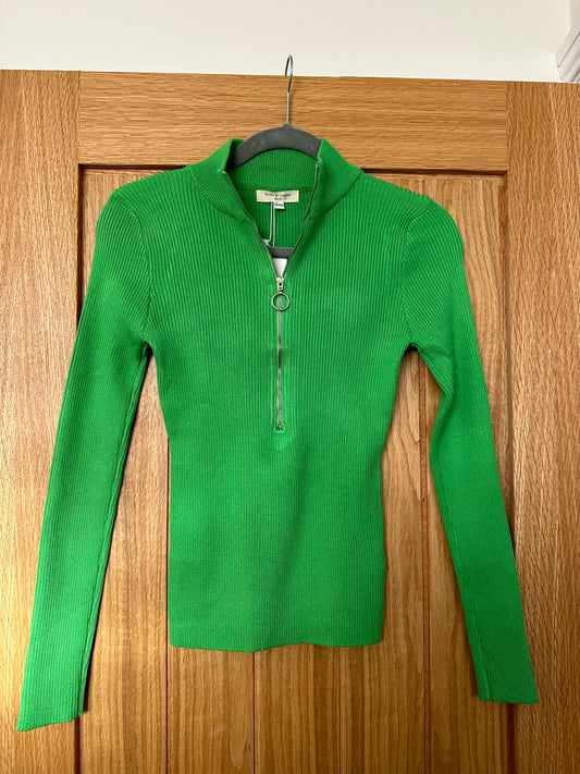 Green ribbed jumper